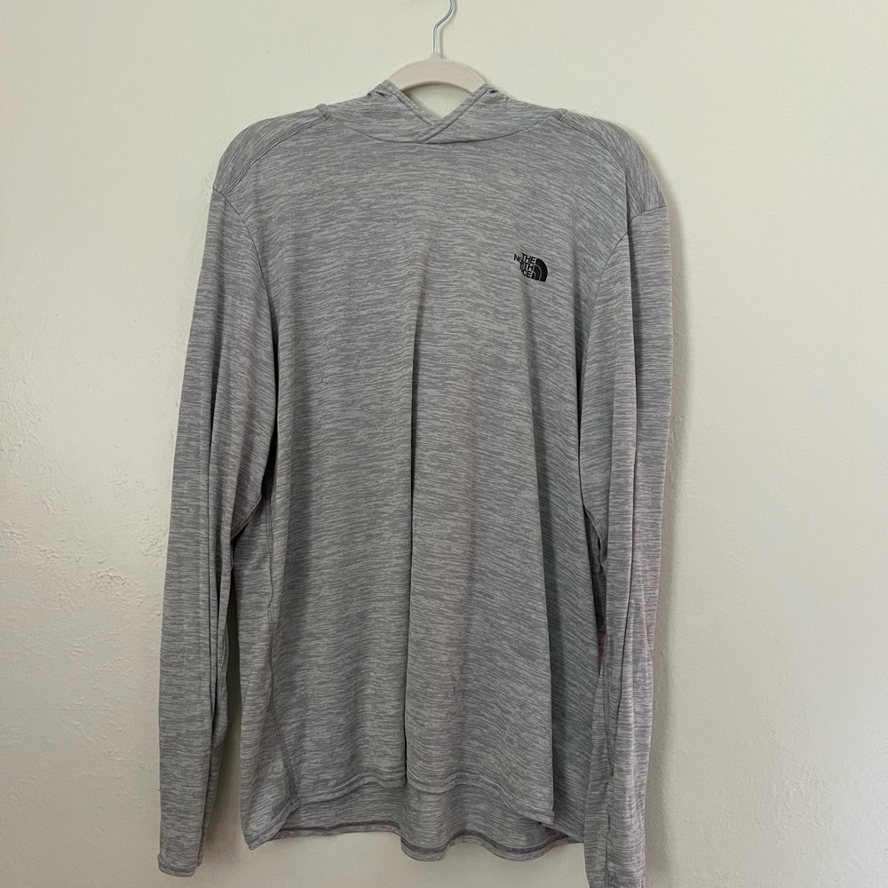 North Face hooded athletic shirt | size xl